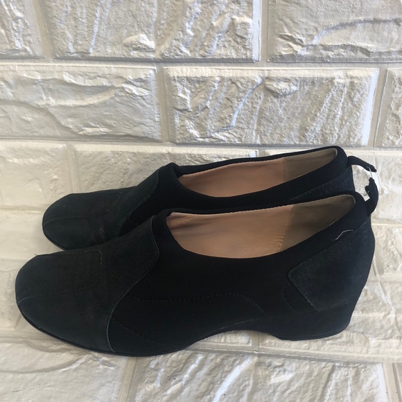 Taryn Rose Shoes - Taryn Rose scuba & leather shoes